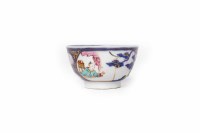 Lot 274 - 18TH CENTURY CHINESE TEA BOWL painted with...