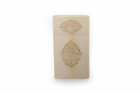 Lot 289 - EARLY 20TH CENTURY CHINESE IVORY CARD CASE AND...