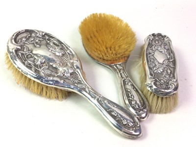 Lot 646 - EDWARDIAN SILVER VANITY SET