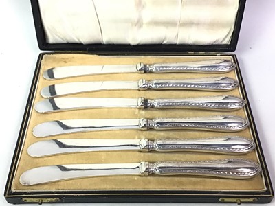 Lot 648 - SET OF SIX SILVER HANDLED AFTERNOON TEA KNIVES