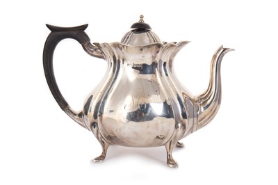 Lot 830 - GEORGE V SILVER TEAPOT