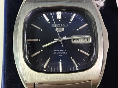 Lot 681 - GENTLEMAN'S SEIKO 5 RETRO STAINLESS STEEL WRISTWATCH