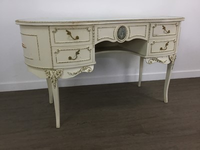 Lot 678 - FRENCH CREAM ENAMEL AND GILT DRESSING TABLE