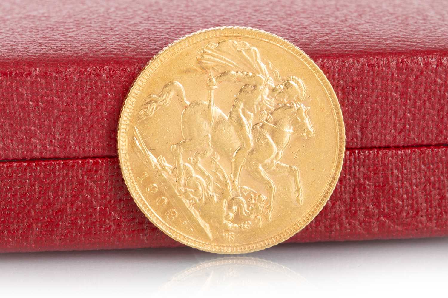 Lot 13 - EDWARD VII GOLD SOVEREIGN