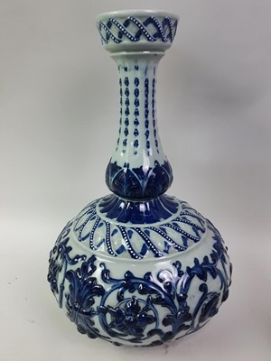 Lot 719 - BELLS POTTERY BLUE AND WHITE ASHET