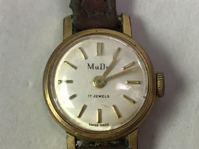 Lot 736 - VICTORIAN JEWELLERY BOX