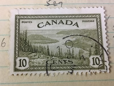 Lot 754 - COLLECTION OF GB AND WORLD STAMPS