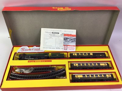 Lot 108 - TRIANG RS23 ELECTRIC MODEL RAILWAY