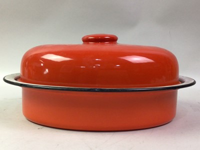 Lot 760 - VINTAGE RED ENAMEL CASSEROLE DISH