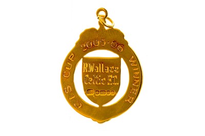 Lot 1953 - ROSS WALLACE OF CELTIC F.C., LEAGUE CUP WINNERS GOLD MEDAL