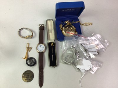 Lot 16 - GROUP OF COSTUME JEWELLERY AND WATCHES