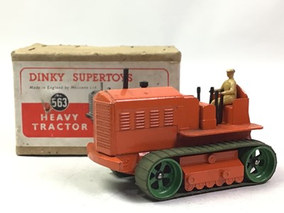 Lot 112 - DINKY SUPERTOYS HEAVY TRACTOR