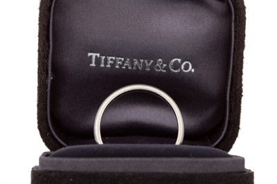 Lot 476 - TIFFANY 'FOREVER' WEDDING RING