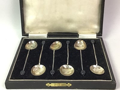 Lot 33 - SET OF SIX GEORGE V SILVER COFFEE SPOONS