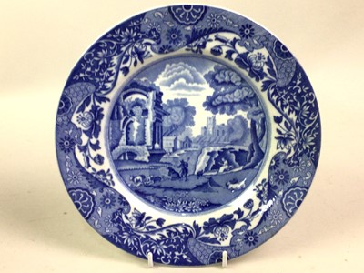 Lot 163 - GROUP OF BLUE AND WHITE CERAMICS