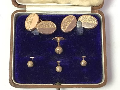 Lot 189 - GROUP OF NINE CARAT GOLD CUFFLINKS