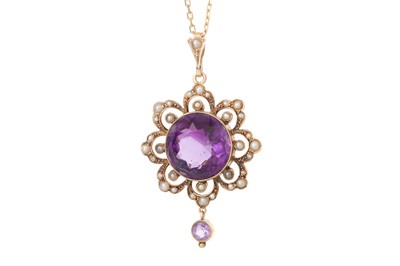 Lot 492 - AMETHYST AND SEED PEARL PENDANT
