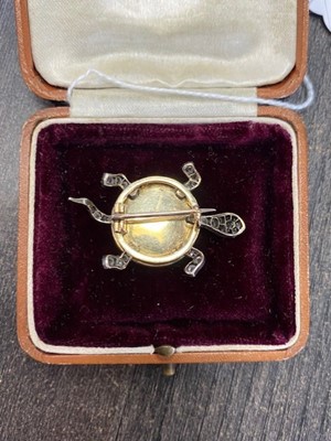 Lot 506 - MABE PEARL AND DIAMOND TURTLE BROOCH