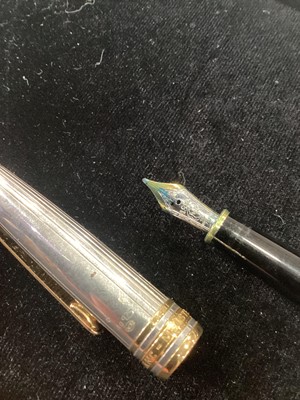 Lot 922 - MONT BLANC, SILVER MEISTERSTUCK FOUNTAIN PEN