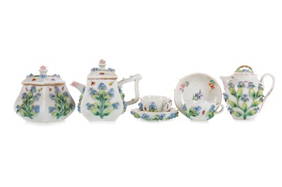 Lot 1491 - SITZENDORF PORCELAIN MINIATURE TEA SET