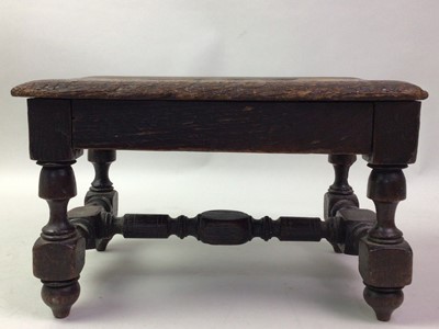 Lot 458 - OAK STOOL