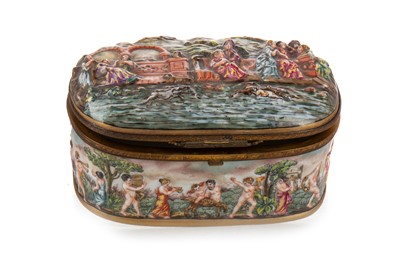 Lot 1504 - CAPODIMONTE, PORCELAIN CASKET