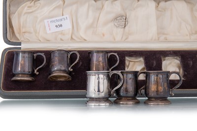 Lot 930 - SET OF SIX GEORGE V SILVER TOTS