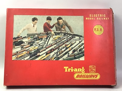 Lot 448 - TRI-ANG MODEL RAIL EQUIPMENT