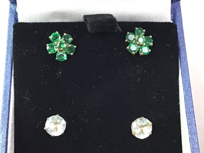 Lot 498 - EMERALD AND GOLD EARRINGS