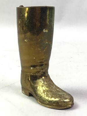 Lot 502 - GROUP OF BRASSWARE