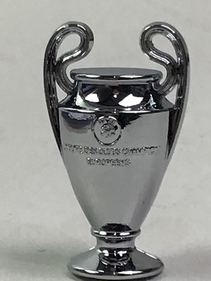 Lot 607 - 1968 MANCHESTER UNITED EUROPEAN CUP WINNERS INTEREST