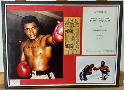 Lot 612 - MUHAMMAD ALI SIGNED DISPLAY