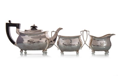 Lot 953 - GEORGE V SILVER THREE PIECE TEA SERVICE