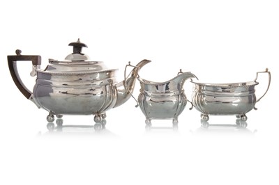 Lot 959 - GEORGE V THREE PIECE TEA SERVICE