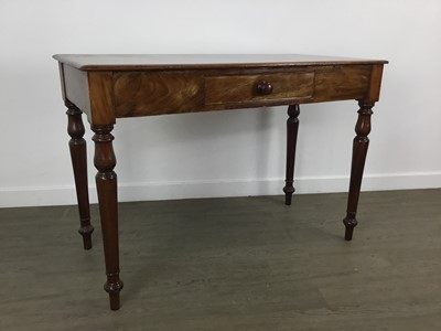Lot 660 - VICTORIAN MAHOGANY SIDE TABLE