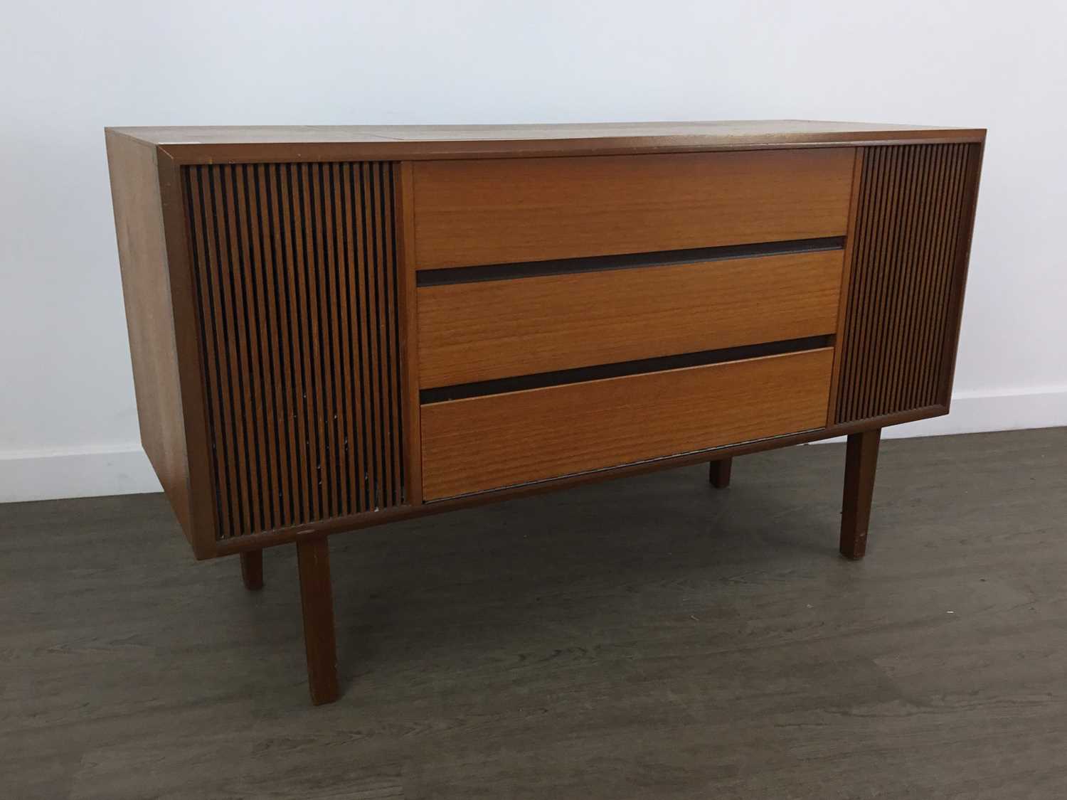 Lot 670 - MID CENTURY RADIOGRAM