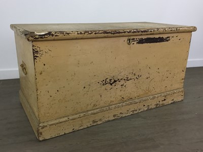 Lot 669 - VICTORIAN PINE BLANKET CHEST