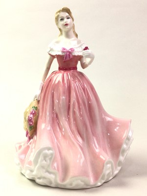 Lot 663 - ROYAL WORCESTER FIGURE OF QUEEN ELIZABETH II