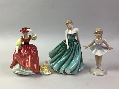 Lot 10 - GROUP OF CERAMIC FIGURES