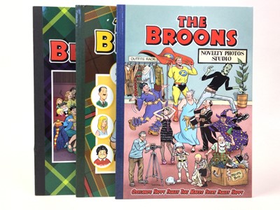 Lot 189 - SEVENTEEN THE BROONS ANNUALS