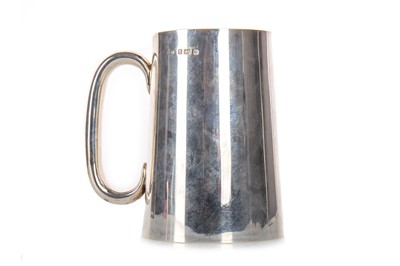 Lot 1041 - GEORGE VI SILVER TANKARD