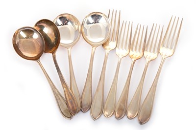 Lot 995 - GROUP OF GEORGE V SILVER FLATWARE