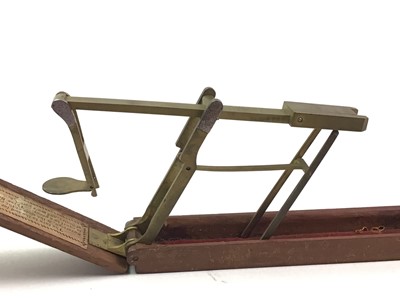 Lot 723 - SET OF BRASS SOVEREIGN SCALES