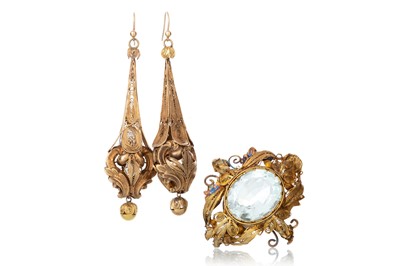 Lot 535 - VICTORIAN FILIGREE BROOCH AND PAIR OF EARRINGS