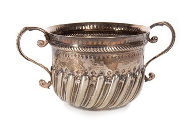 Lot 981 - VICTORIAN SMALL SILVER PORRINGER SET