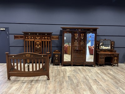 Lot 467 - SHAPLAND & PETTER, HANDSOME ART NOUVEAU MAHOGANY AND MARQUETRY BEDROOM SUITE