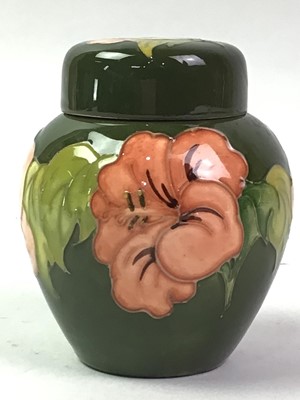 Lot 276 - MOORCROFT GINGER JAR