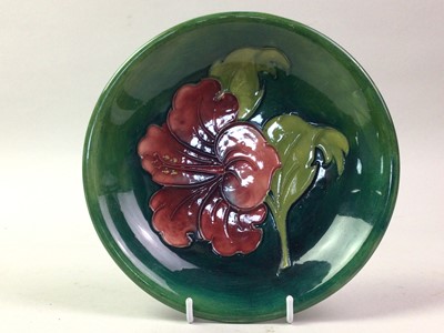 Lot 413 - MOORCROFT DISH