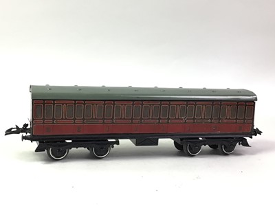 Lot 530 - GROUP OF HORNBY RAILWAY ITEMS