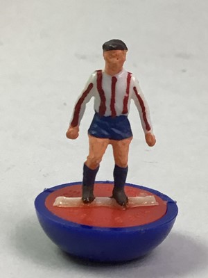 Lot 464 - SUBBUTEO, COLLECTION OF FOOTBALLERS